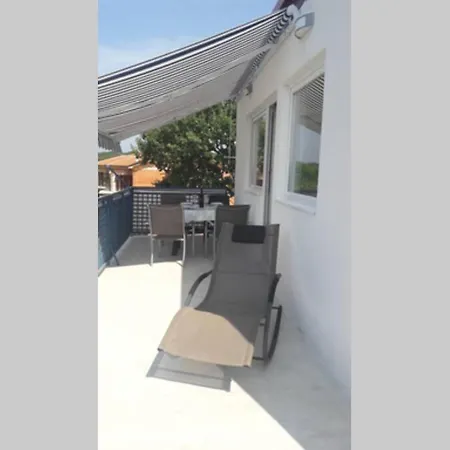 Apartment- Family דירה *