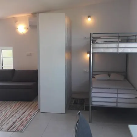 Apartment- Family Apartment Malinska
