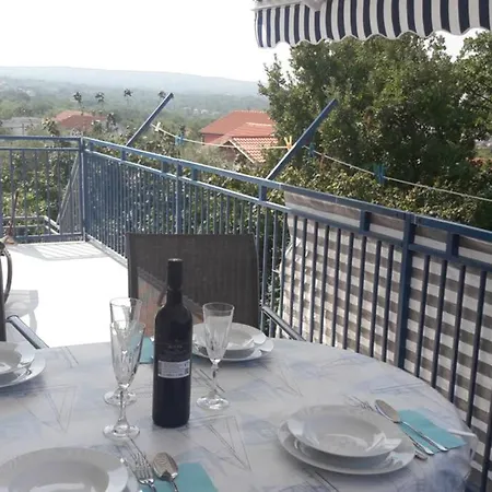 Apartment- Family Apartment Malinska
